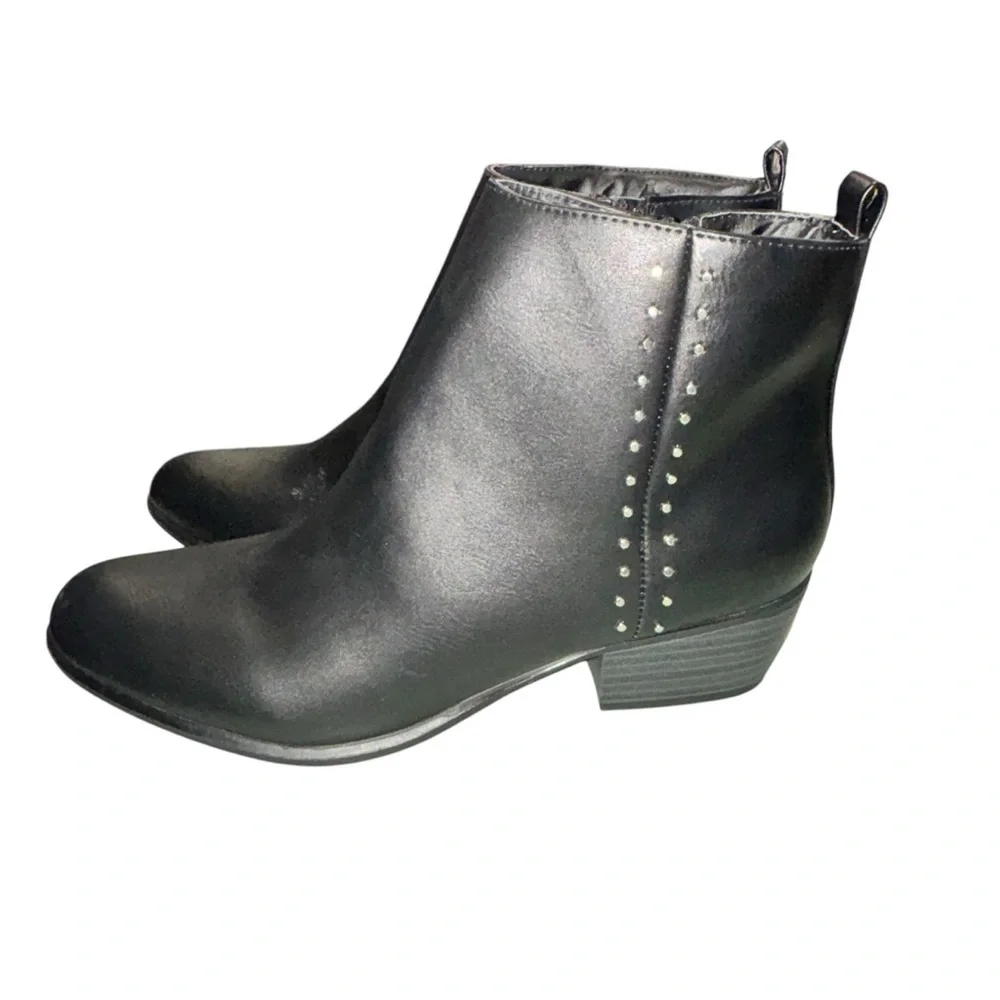 Esprit espirit studded